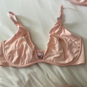 Victoria’s Secret unlined 36D bra, light pink